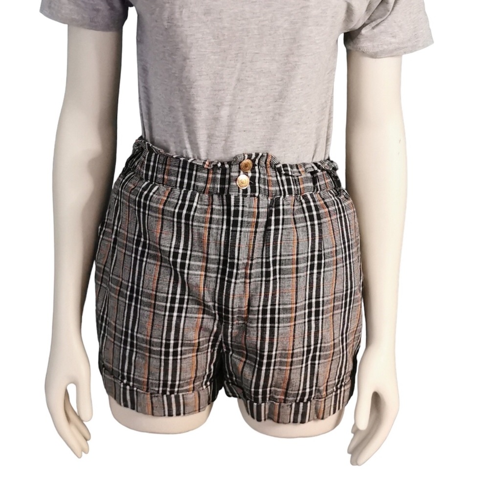 🍄 Forever 21 Plaid Shorts, Size M